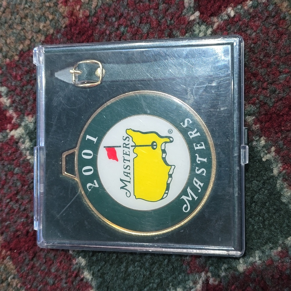 2001 Masters bag tag.